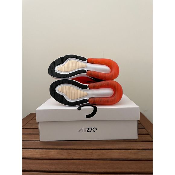 Nike Air Max 270 W5.5 - Picture 7 of 9